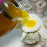 Filtering beeswax